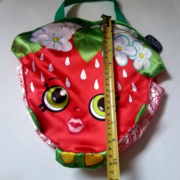Shopkins Bundle - Small purse with two plush keychains - Picture 3 of 4